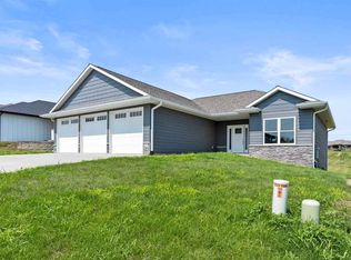 4224 Barbaro Ave, Iowa City, IA 52240