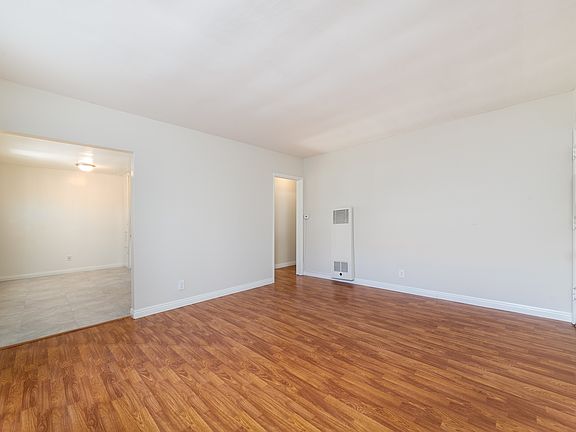 4th image of 5434 Willowcrest Ave APT 3