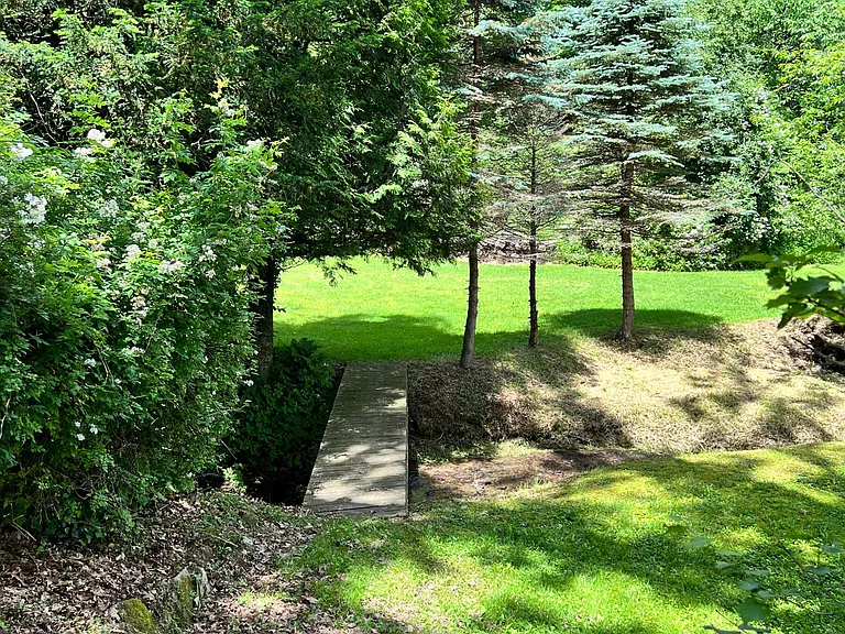 815 Soap Hollow Rd — Photo 2