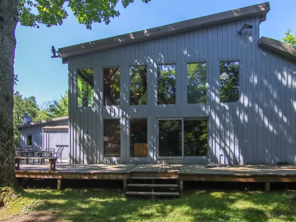 15651 Holly Dr, Thompsonville, MI 49683