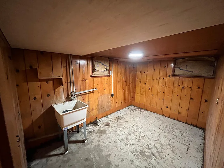 709 Crescent Ave — Photo 17