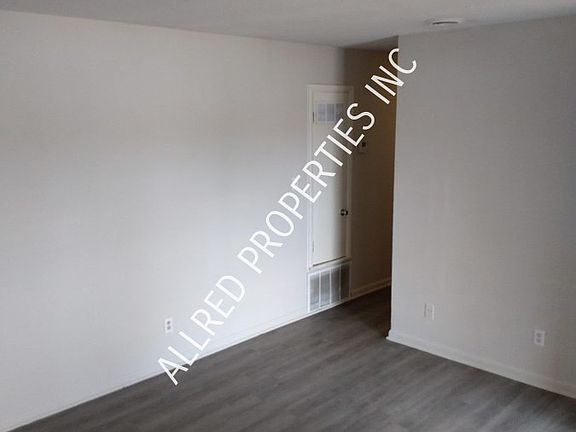 3rd image of 1743 W Arrowhead St