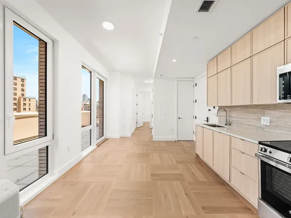526 Baltic Street 1G image 1 of 38
