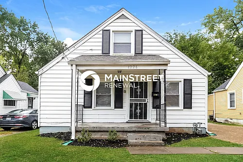 4226 Grand Ave Photo 1