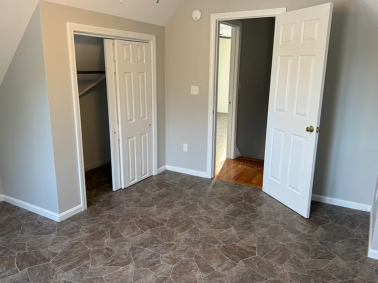 44 John Howland Dr — Photo 17