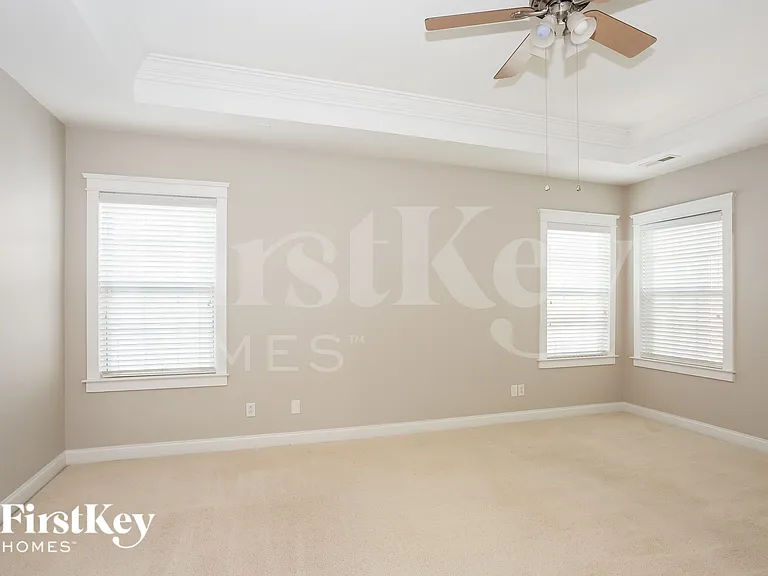 125 E Fenway Ave — Photo 10