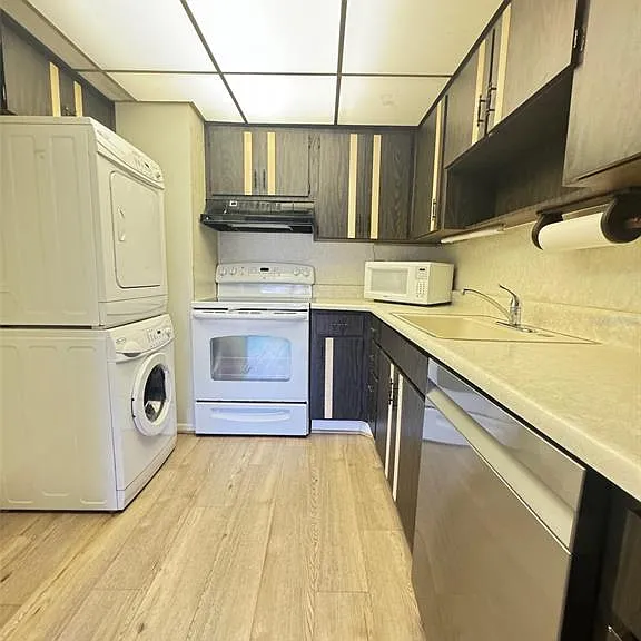 210 Elliot Ave #135 — Photo 22