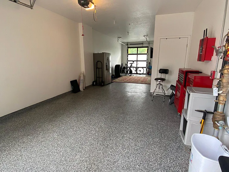 3550 N Prospect Ln — Photo 24