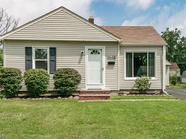1045 E 331st St, Eastlake, OH 44095