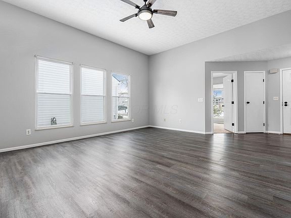 4th image of 5050 Hidden View Dr