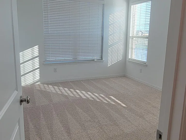 9901 Diamondhead Dr — Photo 18