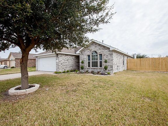 4th image of 22 W Red Oak Ln