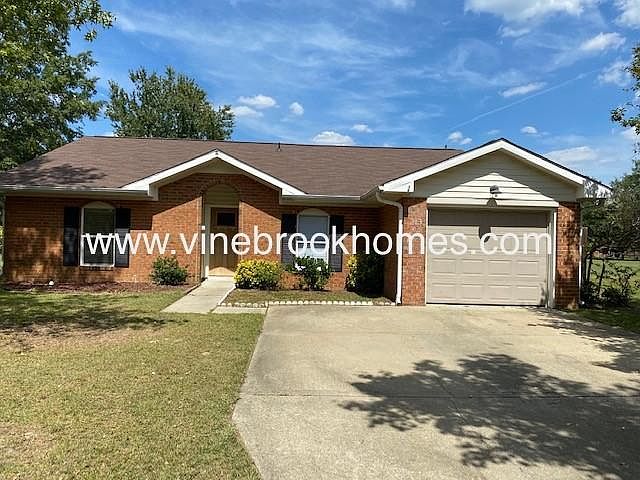 1st image of 213 Barrow Ct