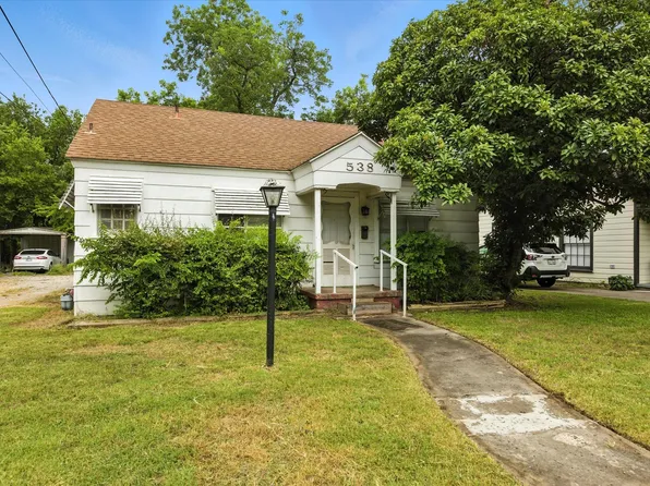 538 S Dixon St, Gainesville, TX 76240