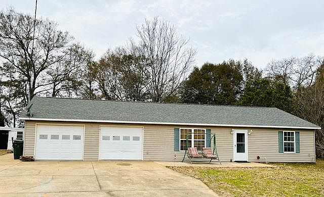 1st image of 128 Melissa St