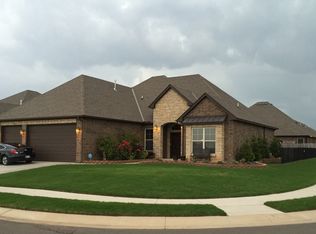 27 Greenbrier Ln, Conway, AR 72032