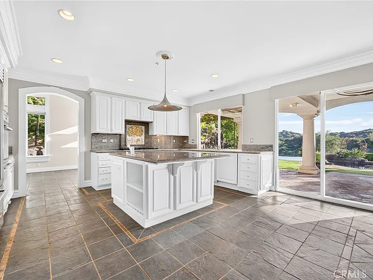 21004 Mendenhall Ct — Photo 20