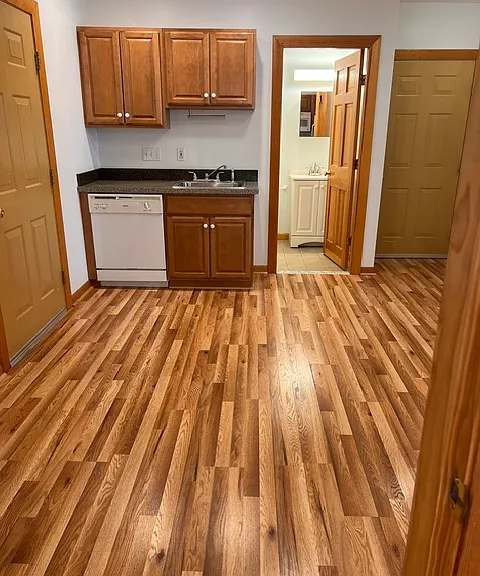 1 Rhubena St #2L — Photo 2