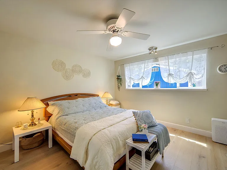 6237 Hancock Ave — Photo 17