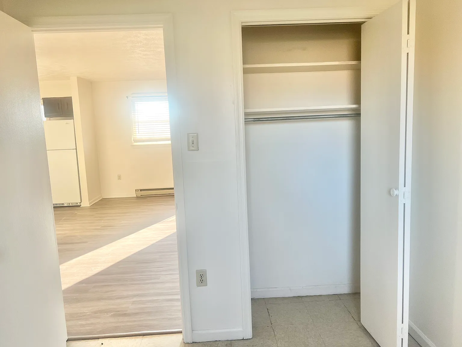 2 bed, 700 sqft, $700 — Photo 3