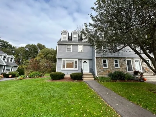 35 Merrimack Meadows Ln #37, Tewksbury, MA 01876