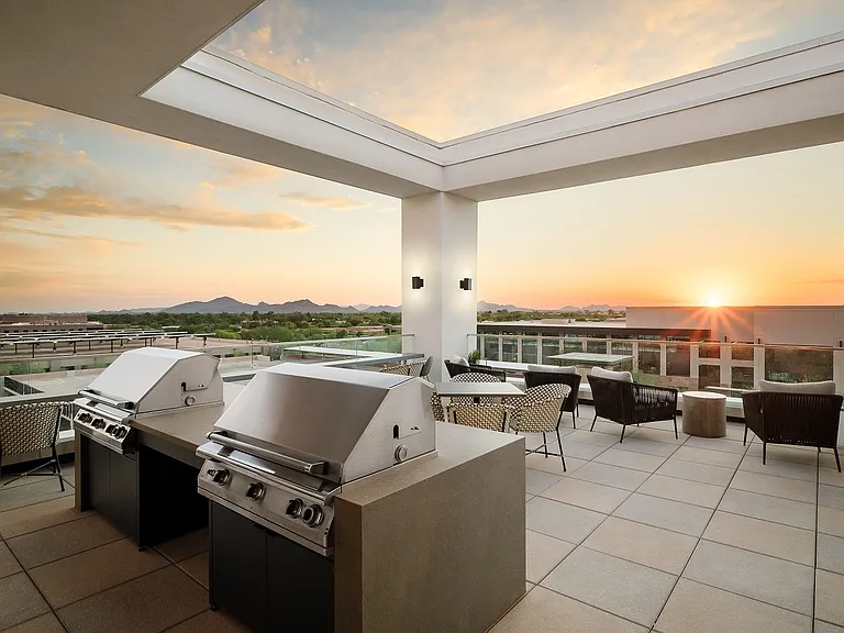 Huxley Scottsdale — Photo 2