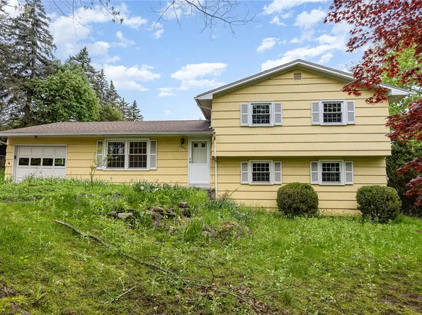 1604 Ayrault Rd, Fairport, NY 14450