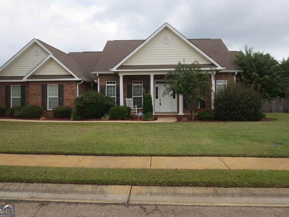 1st image of 510 Twelve Oaks Dr