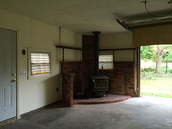 2nd image of 9909 West 130th St