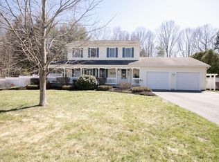 4 Laurin Ln, Easthampton, MA 01027