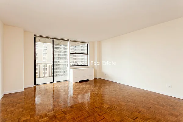 Rented by Mirador Real Estate | media 9