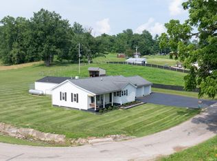 6049 E Mineral Koleen Rd, Bloomfield, IN 47424
