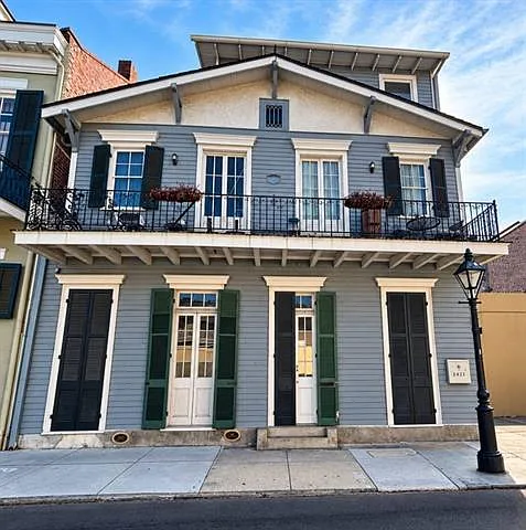 1026 Dumaine St #1B