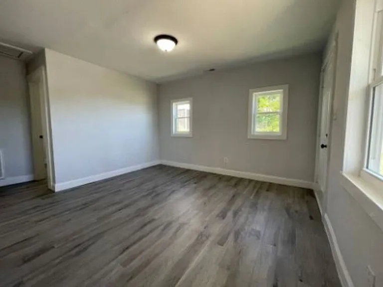 1609 Virginia Ave — Photo 6