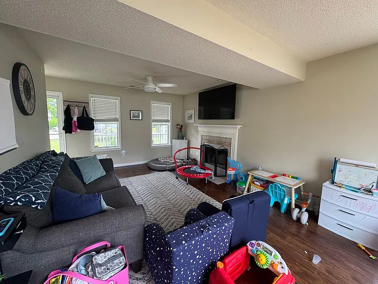 6 Old Pond Ct — Photo 15