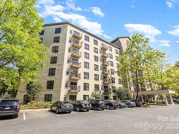 4th image of 211 Heritage Blvd Suite 408
