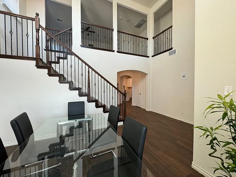 2916 Brady Starr Dr — Photo 2