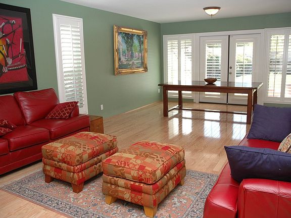 3rd image of 3102 N Marigold Dr