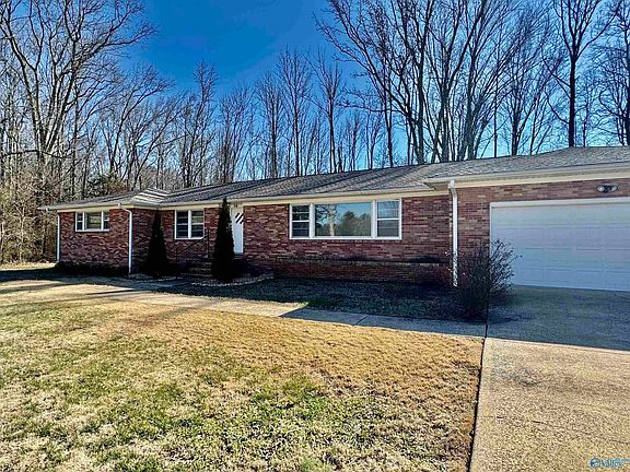2nd image of 118 Pauline Dr
