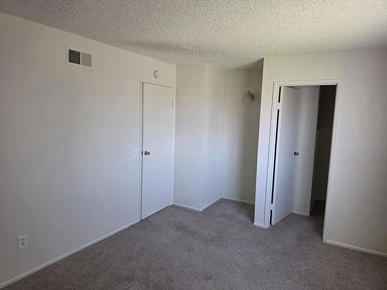 72721 Willow St #2 — Photo 8