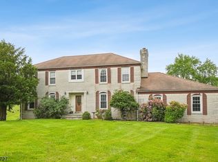 23 Spy Ln, Flemington, NJ 08822
