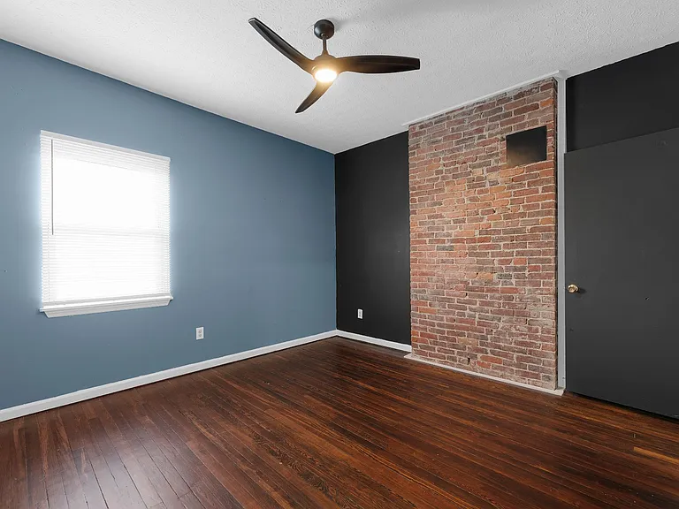 1635 Oak St #1635 — Photo 19