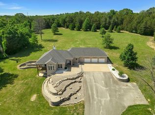 2389 Desloge Estates Dr, Villa Ridge, MO 63089