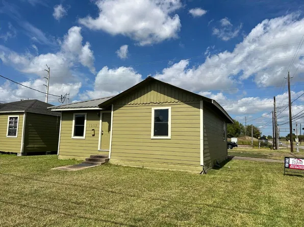 1902 18th St, Galena Park, TX 77547