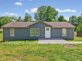 221 Bumpus Mill Rd, Oak Grove, KY 42262