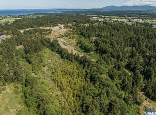 2 Kirner Rd, Sequim, WA 98382