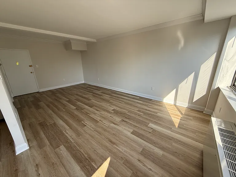4390 Lorcom Ln #810 — Photo 6