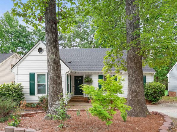 1404 Morningsdale Dr, Raleigh, NC 27609