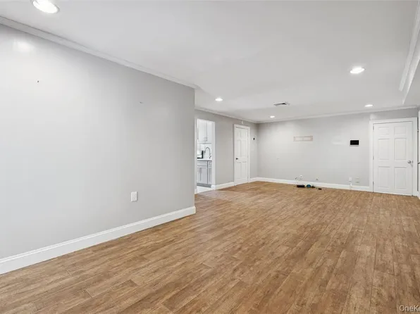 164-53 85th Street image 35 of 40