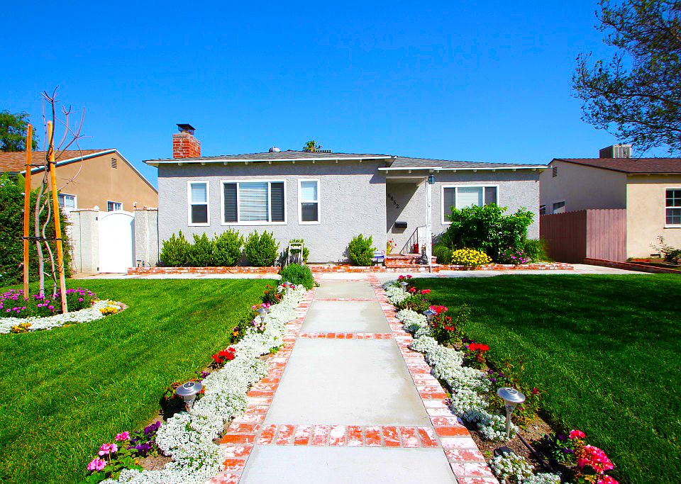 1st image of 6652 Denny Ave